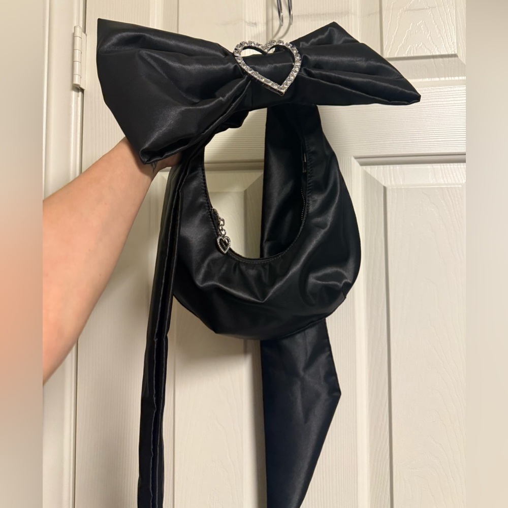 Black satin big bow Heart Shoulder bag dollskill